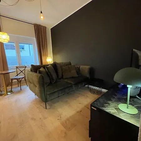 Apartment Central•balcony•messe•uniklinik Perfect For 2 *